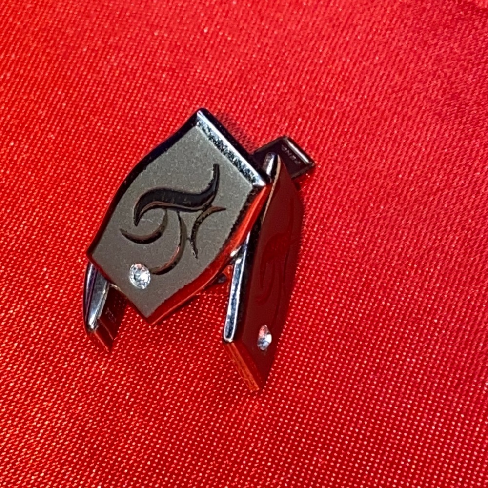 Vintage - silvertone - engraved - cufflinks